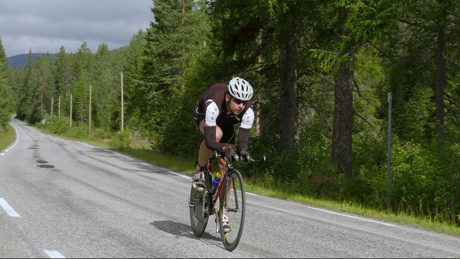 巅峰对决，广东队险胜尼克斯，小贾伦成关键先生