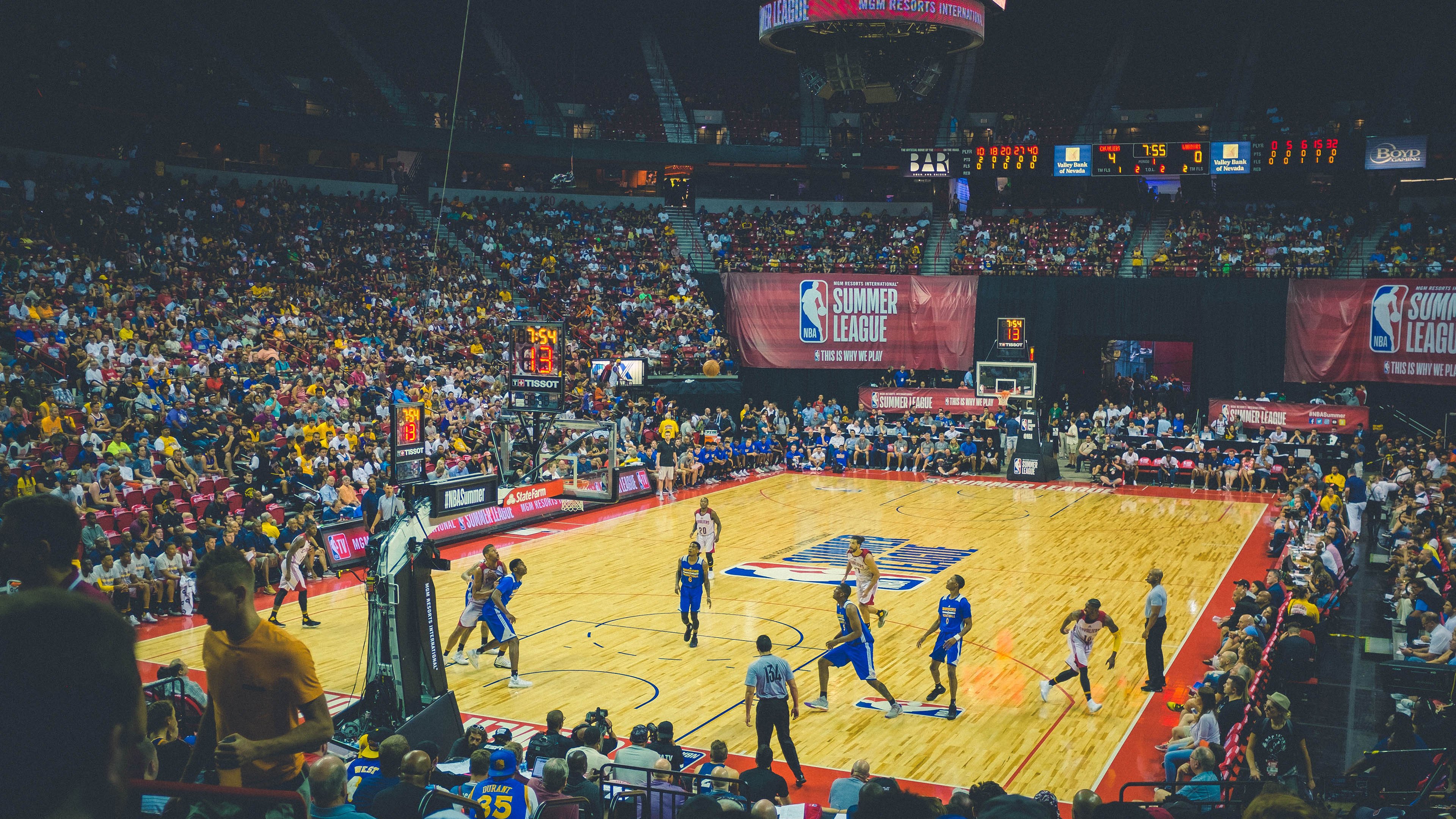 火箭封锁湖人，爱德华兹赛后评分拉满，新一代巨星如何定义比赛